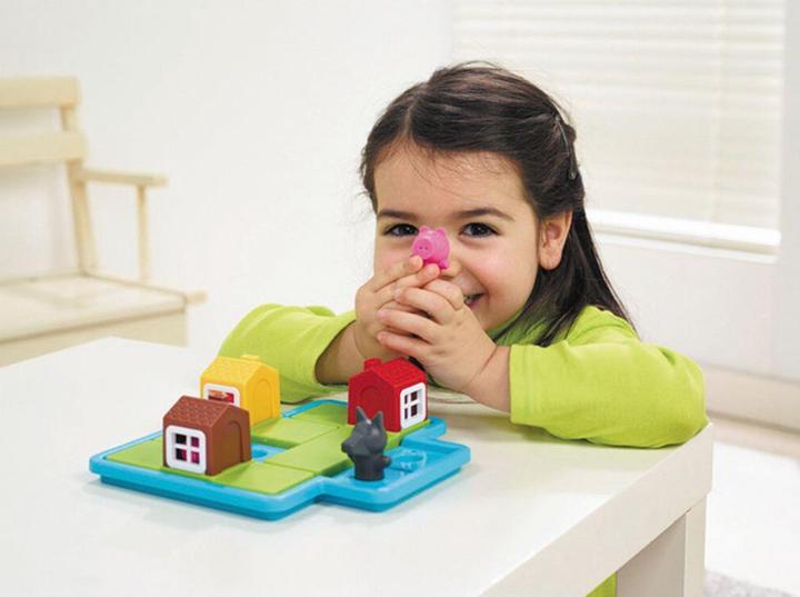 Produktbild Smart Games Die 3 kleinen Schweinchen (Finnisch, Italienisch, Französisch, Niederländisch, Schwedisch, Deutsch, Norwegisch, Portugiesisch, Dänisch, Spanisch)