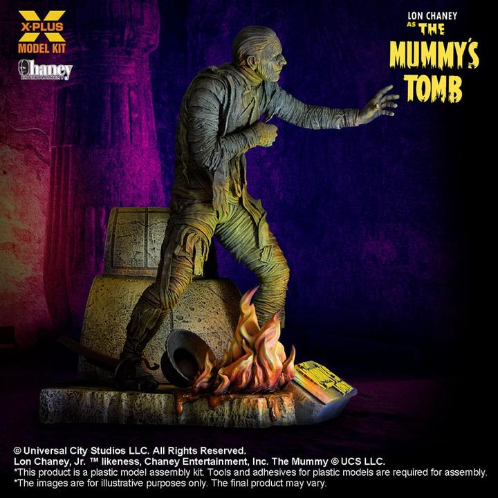 Actual product image X-Plus The Tomb of the Mummy Plastic Model Kit 1/8 Lon Chaney Jr. as Mummy 23 cm