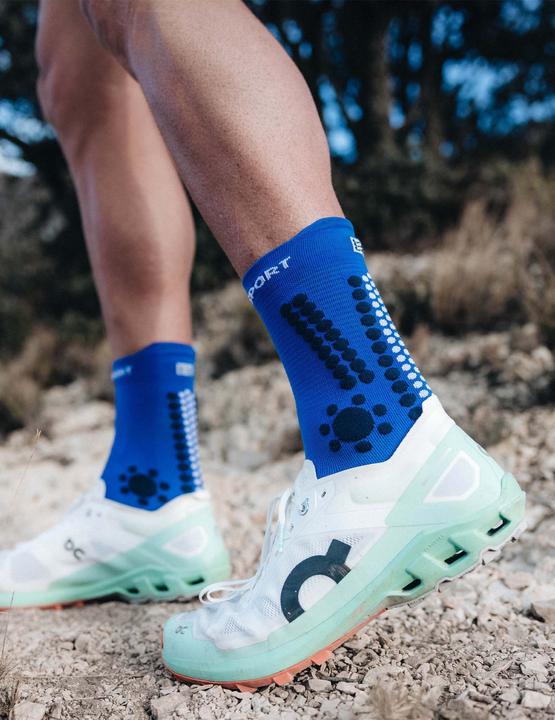 Actual product image Compressport Pro Racing Socks v4.0 Trail (39 - 41)