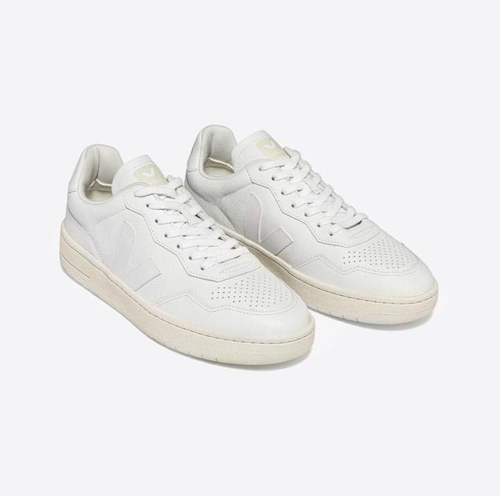 Actual product image Veja V-90 (45)