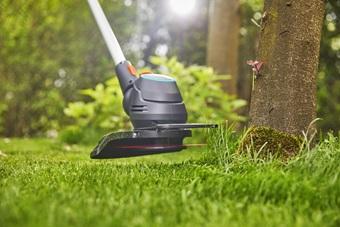 Produktbild Gardena ComfortCut Li-18/23 (Kunststoffmesser)