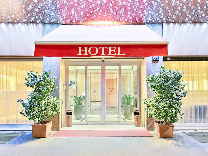 Immagine prodotto Smartbox 2 notti in hotel 3* o 4* a Milano con tour gastronomico (2 pers.)