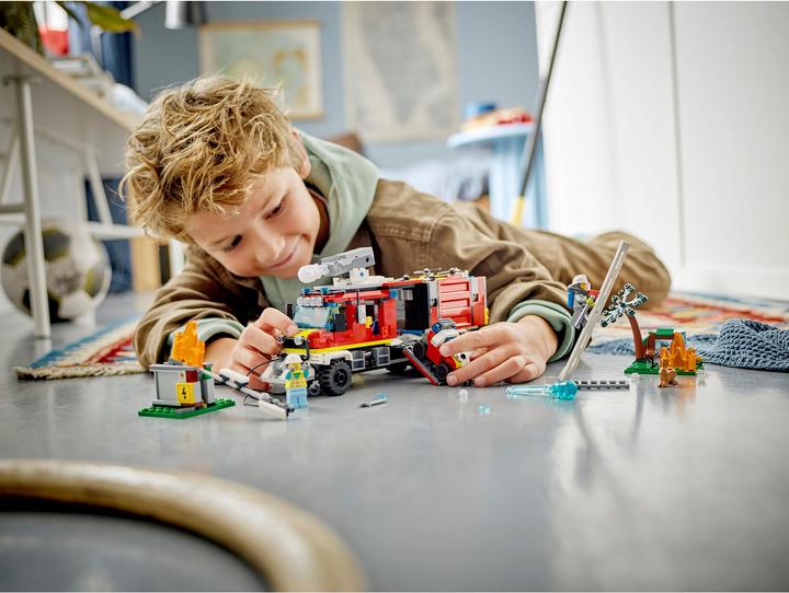 Immagine prodotto LEGO Veicolo di comando dei vigili del fuoco (60374, LEGO City)