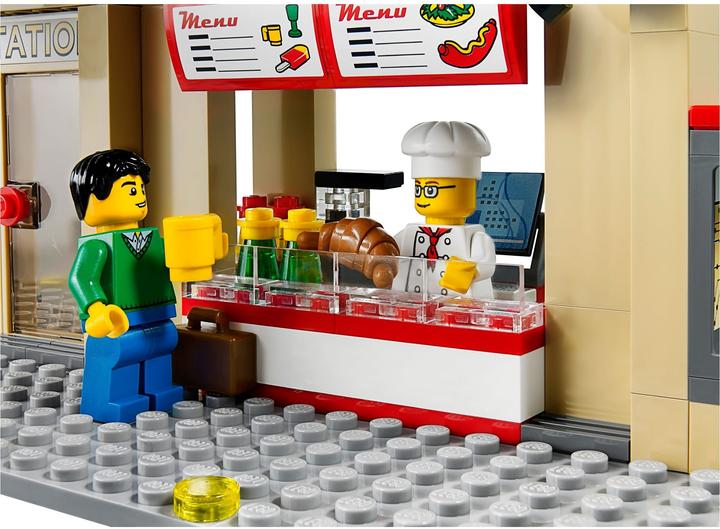 Actual product image LEGO City Train Station (60050, LEGO City)
