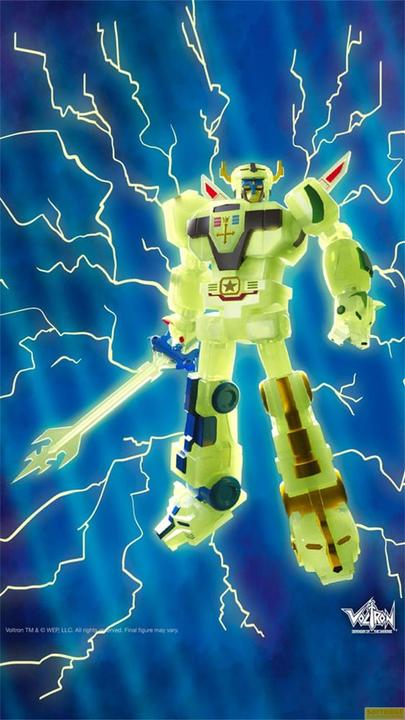 Actual product image Super7 Voltron: Defender of the Universe Ultimates Action Figure Voltron (Lightning Glow) 18 cm