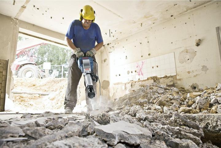 Actual product image Bosch Professional GSH 16-28 demolition hammer with accessories and trolley (Electrical connection)