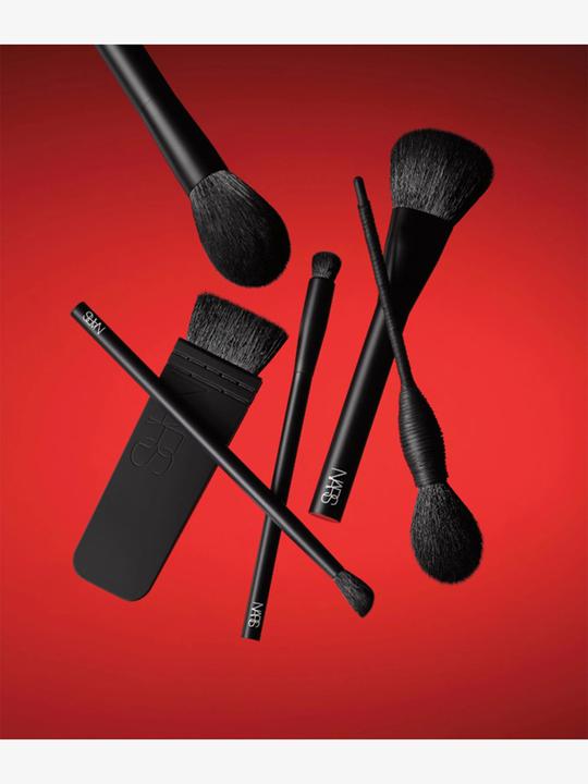 Immagine prodotto NARS Cosmetics Spingere il pennello da eyeliner (Eyeliner)