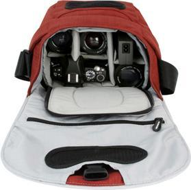 Actual product image Crumpler New Delhi 230, shoulder bag, red/silver (Camera shoulder bag)