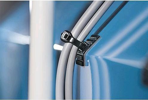 Image du produit HellermannTyton Socle de fixation ibler Socle adhésif 28x28mm FMB4APT A (Serre-câbles velcro, 28 mm, 100 pcs)