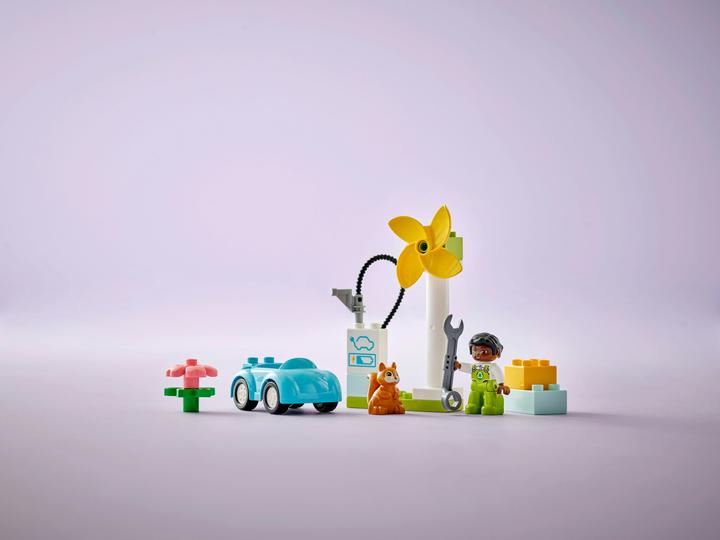 Actual product image LEGO Wind turbine and electric car (10985)