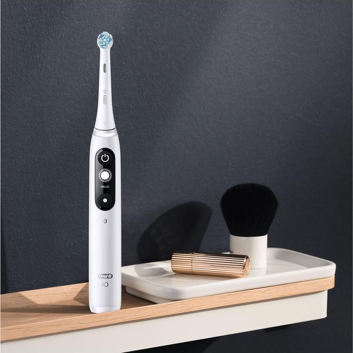Actual product image Oral-B 7S (Oscillating toothbrush)