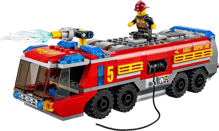 Image du produit LEGO City Le camion de pompiers de l'aéroport (60061, LEGO City)