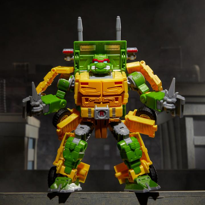Actual product image Hasbro Transformers x Teenage Mutant Ninja Turtles Party Wallop