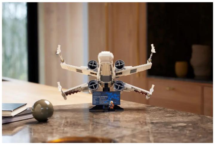 Actual product image LEGO X-Wing Starfighter (75355, LEGO Star Wars, LEGO Rare Sets)