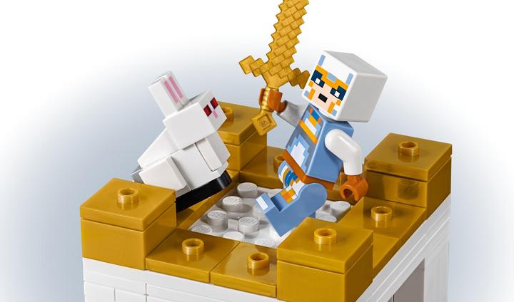 Actual product image LEGO The Skull and Crossbones Arena (21145, LEGO Minecraft)