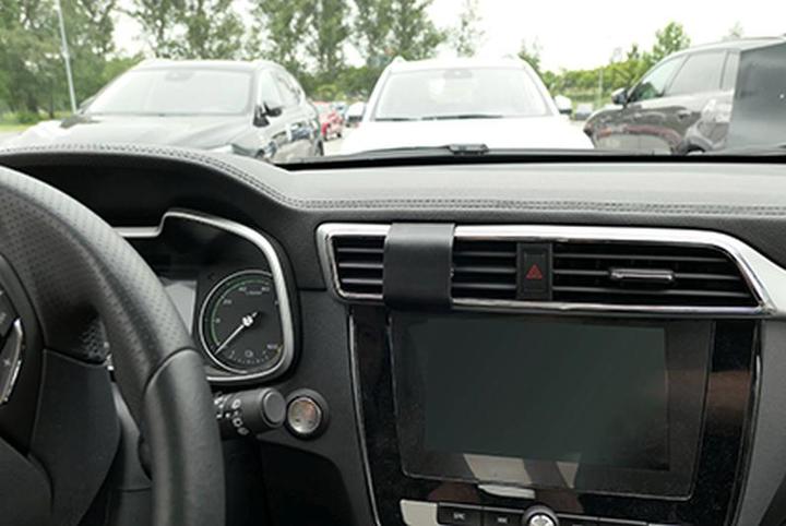 Produktbild Brodit 855691 Autohalterung Audi Q4 21-