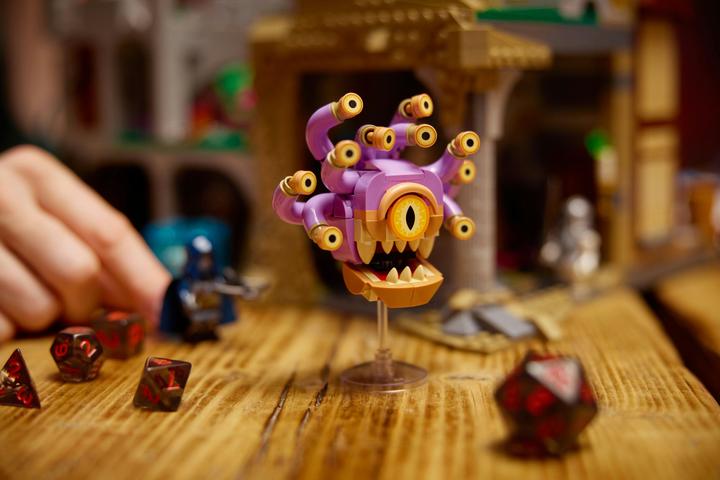 Actual product image LEGO 21348 Dungeons & Dragons: The Saga of the Red Dragon (21348, LEGO Ideas, LEGO Rare Sets)