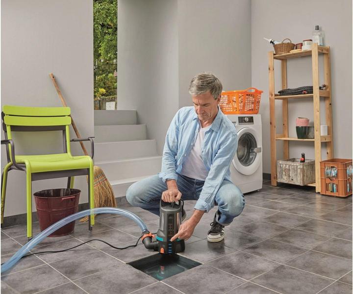Productafbeelding Gardena Helderwater dompelpomp 17000 aquasensor (Heldere waterpomp)