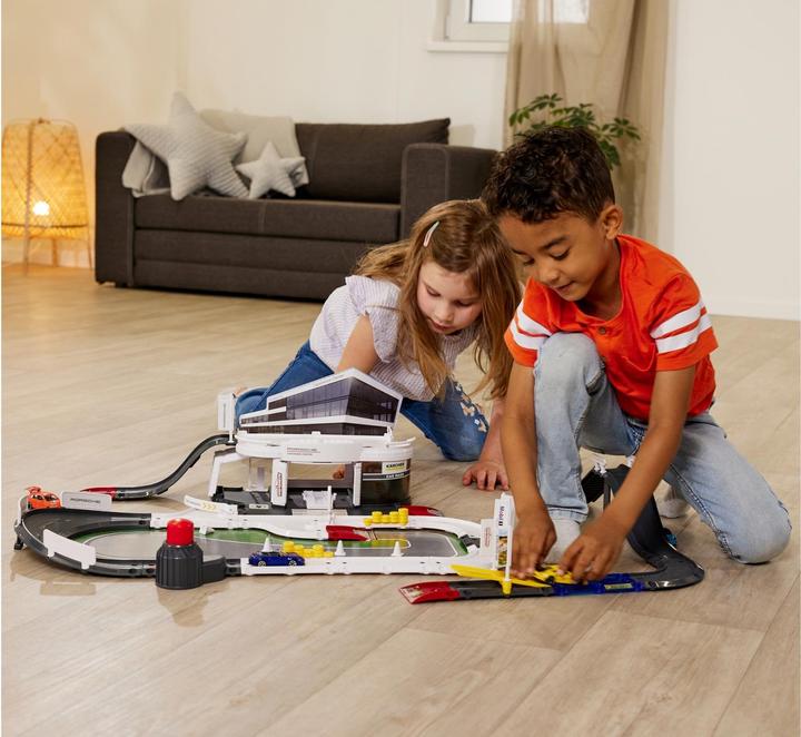 Produktbild Majorette Porsche Exprerience Center mit Fahrzeugen