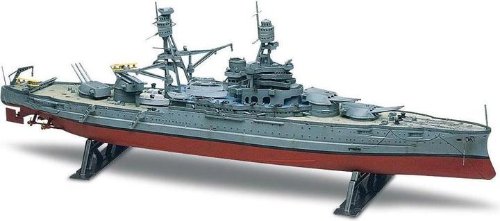 Actual product image Revell USS Arizona Battleship