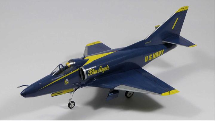 Produktbild Geli douglas a4 skyhawk blue angels kartonmodelle