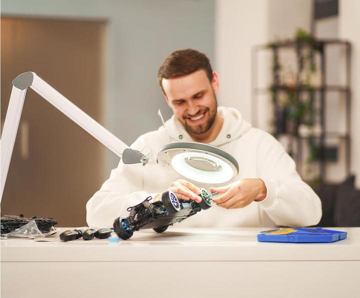 Actual product image Lumeno LED magnifying lamp 851X, incl. rolling stand, 5 diopters, grey (950 lm)