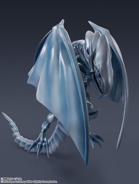 Actual product image Bandai Yu-Gi-Oh! figurine S.H. MonsterArts Blue-Eyes White Dragon 22 cm