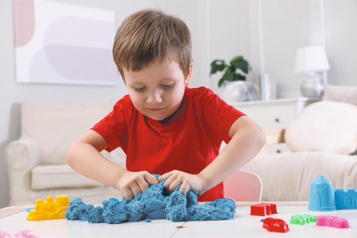 Produktbild Simba 106344621 Art and Fun Spielsand Set Dinosaurier, 3X 200g Sand, Plattform, 4X Dino 3D Form, Fos