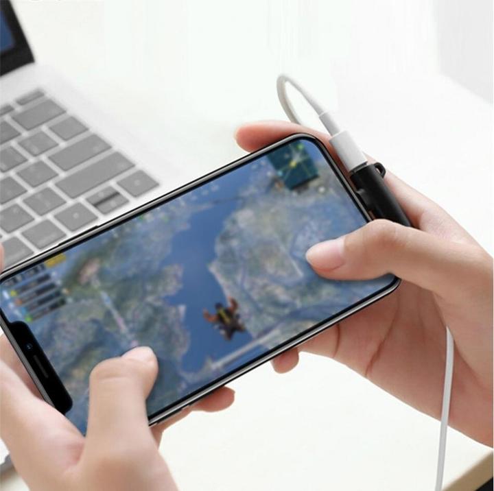 Produktbild PowerGuard Splitter zum Laden und Musikhören (Lightning, 3.5mm Klinke)
