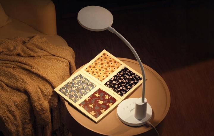 Actual product image Yeelight Lampa do czytania Pura Reading Desk Lamp