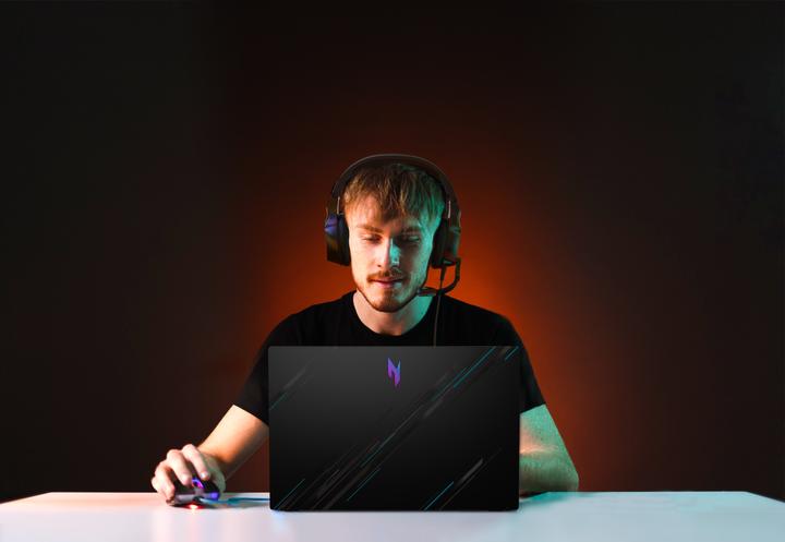 Immagine prodotto Acer Nitro V 15 RTX 4060 (15.60", Intel Core i9-13900H, 16 GB, 512 GB, CH)