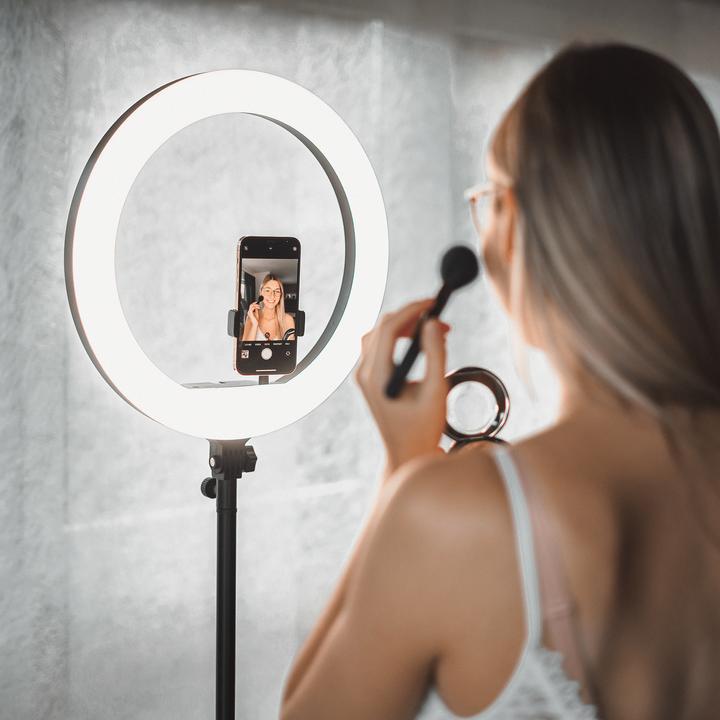 Actual product image Rollei LUMIS Slim RGB Ring Light White