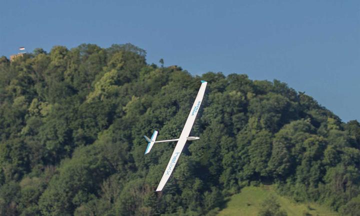 Produktbild Aeronaut Helixx Holzbausatz mit GFK-Rumpf (Segelflugzeug)