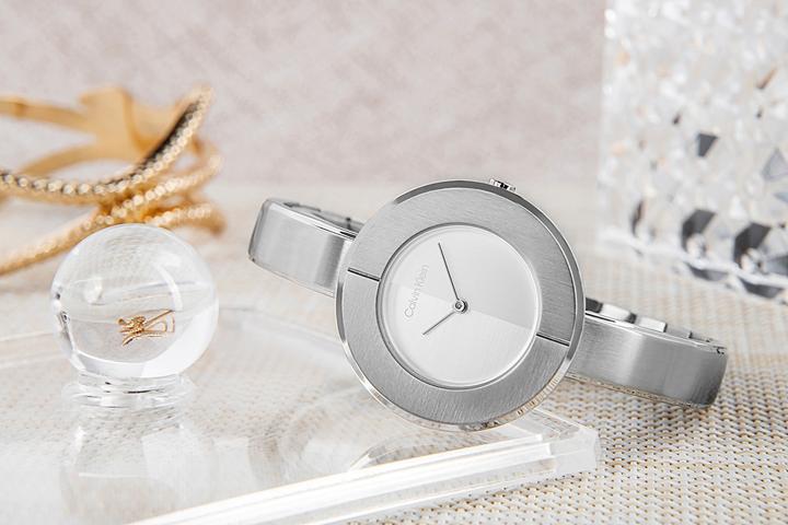 Produktbild Calvin Klein Klassische Damenuhr 25200022 + BOX