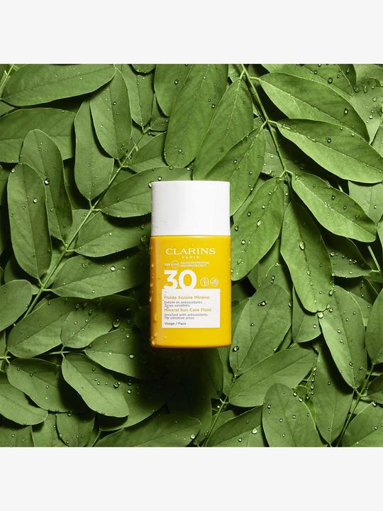 Actual product image Clarins Sun - Fluide Solaire Minéral Visage SPF30 (Sun cream face, SPF 30, 30 ml, 62 g)