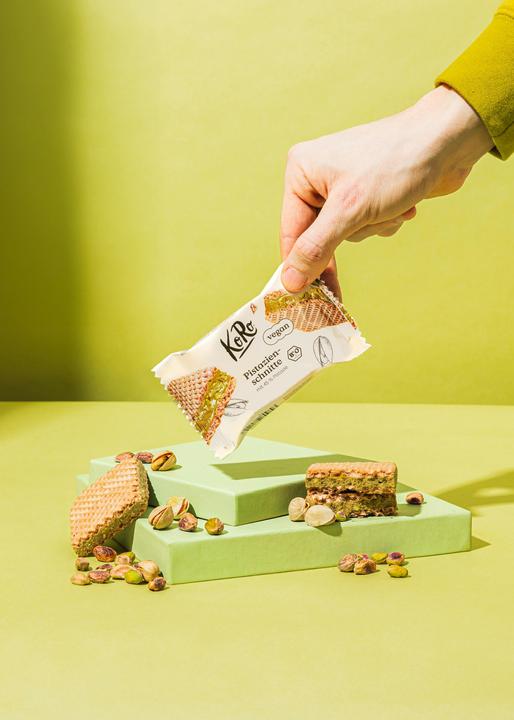 Image du produit KoRo Gaufrettes fourrées bio à la purée de pistache et au cacao blanc (12 pcs, 264 g)