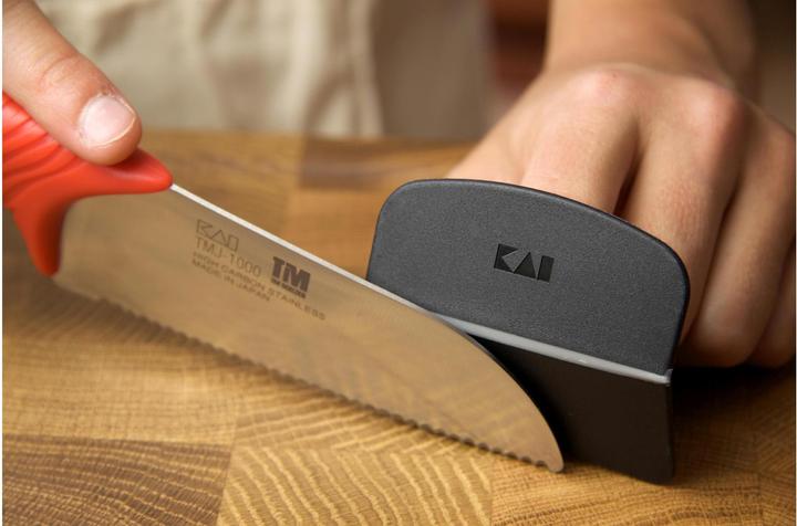Actual product image Kai Junior Chef's Knife (11 cm)