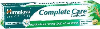 Produktbild Himalaya Herbals Complete Care toothpaste protecting against periodontitis and caries 80g
