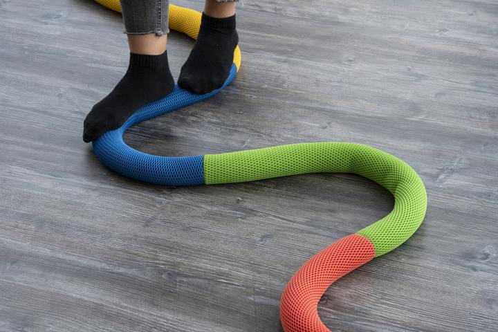 Actual product image Beluga Balancing snake, large