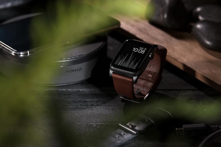 Immagine prodotto Nomad Cinghia di connessione moderna (44 mm, Acciaio inossidabile, Cuoio)