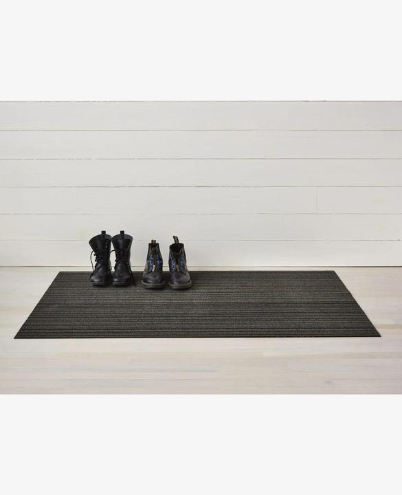 Produktbild Chilewich Fussmatte Skinny Stripe Steel 61 cm x 91 cm (61 x 91 cm)