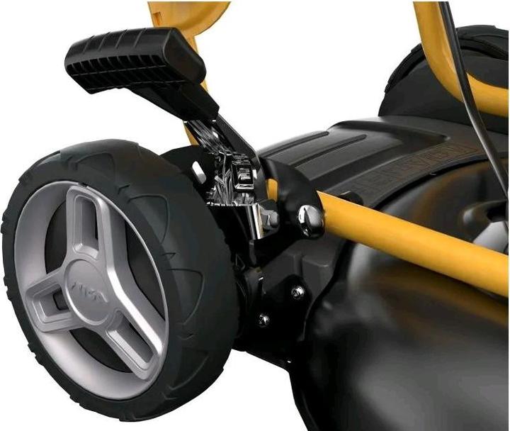 Actual product image Stiga Multiclip 747e V Kit AkkuRasenmäher48 V 2x 4 Ah (Rechargeable battery operated)