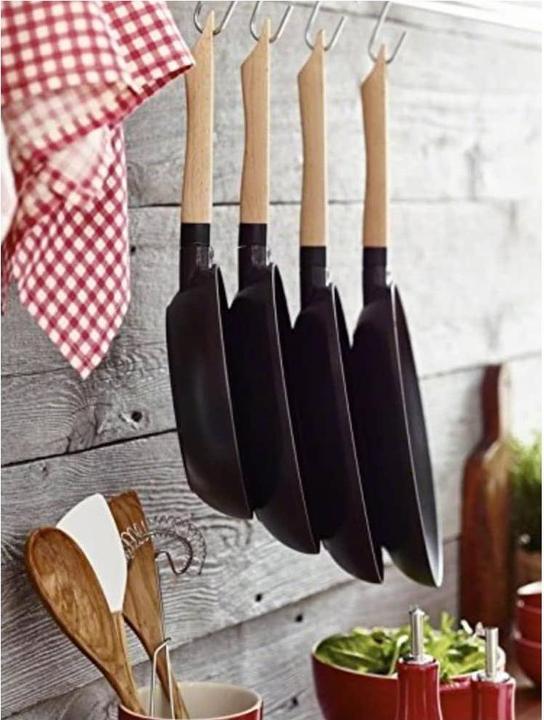 Actual product image Staub Frying pan with wooden handle, 26 cm (26 cm, Frying pan, Cast iron)