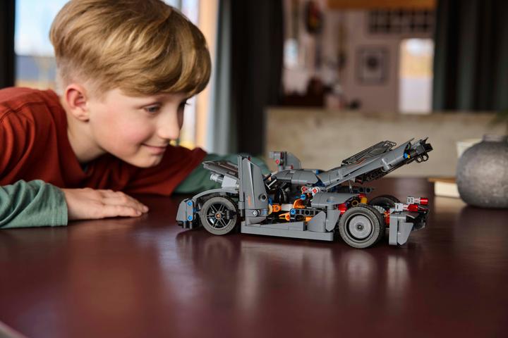 Actual product image LEGO Koenigsegg Jesko Absolut super sports car (42173, LEGO Technic)