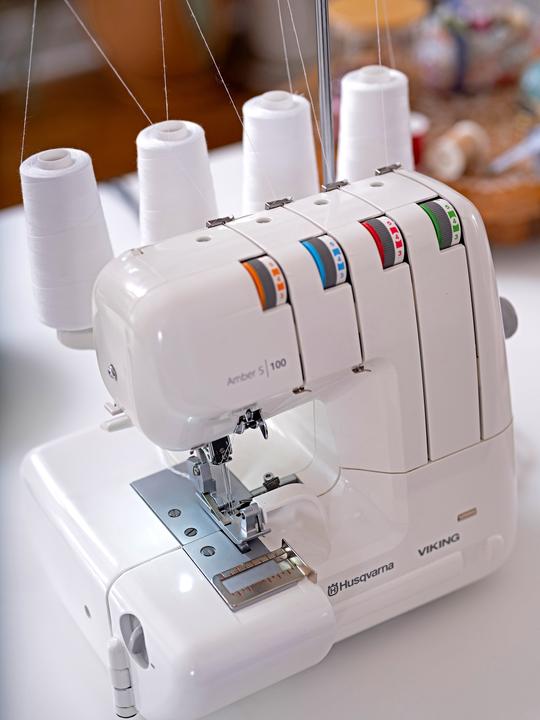 Actual product image Husqvarna VIKING Amber S100 Overlock