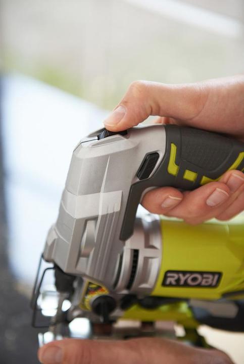 Productafbeelding Ryobi Pendelactie decoupeerzaag incl. koffer
