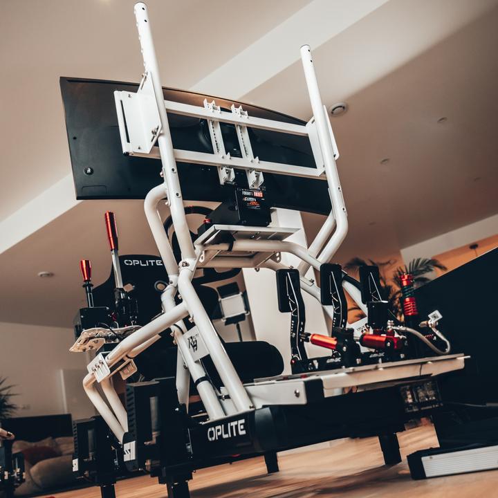 Actual product image Oplite Cockpit R8 Fury