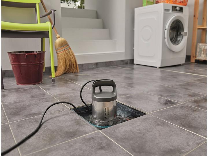 Productafbeelding Gardena Helderwater dompelpomp 17000 aquasensor (Heldere waterpomp)