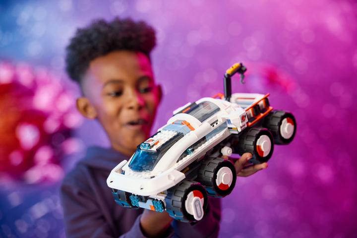 Produktbild LEGO Kommando-Rover mit Ladekran (60432, LEGO City)