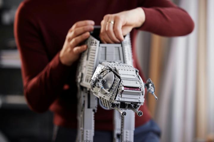 Immagine prodotto LEGO AT-AT (75313, LEGO Star Wars, Set LEGO rari)